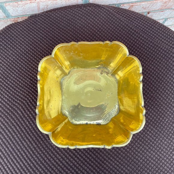 Vintage Solid Brass Scalloped Planter Bowl - Picture 4 of 6